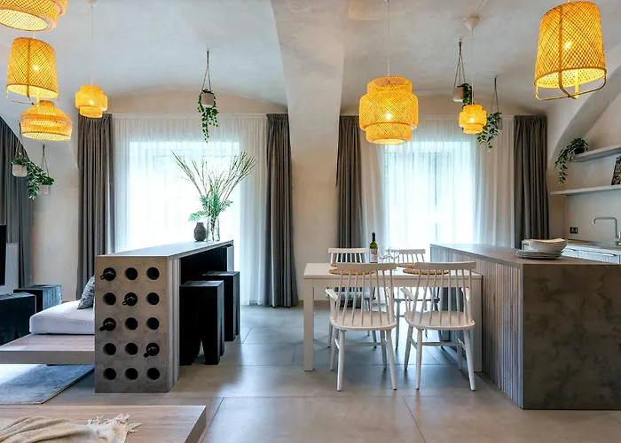 Moderni A Utulne Na Statku Z Roku 1880 Lejlighed *