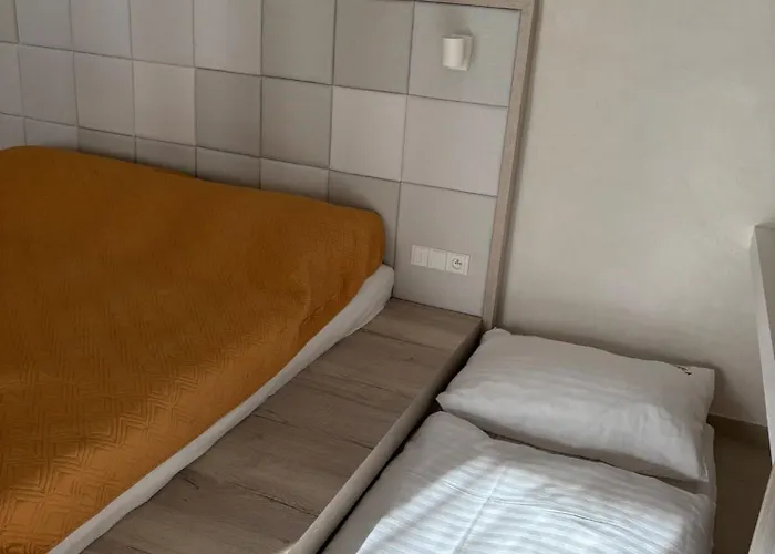 Apartament Moderni A Utulne Na Statku Z Roku 1880
